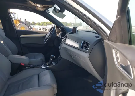 2018 Audi Q3 2.0T Premium/2.0T Sport Premium из США, поврежденный, VIN WA1BCCFS4JR001735